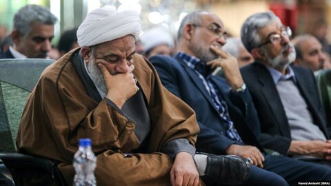 سیاسیون صورتیِ تیتیش مامانی، سرنوشت ایران را در دست دارند 